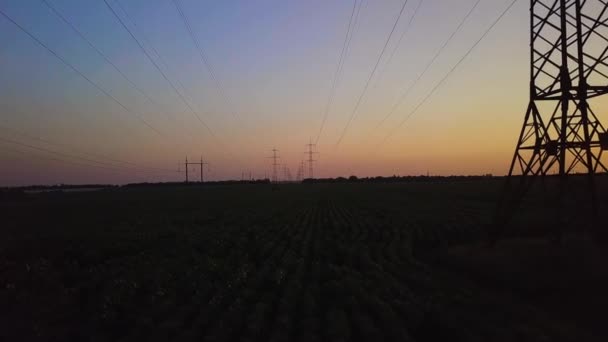 Pylon di alimentazione ad alta tensione — Video Stock