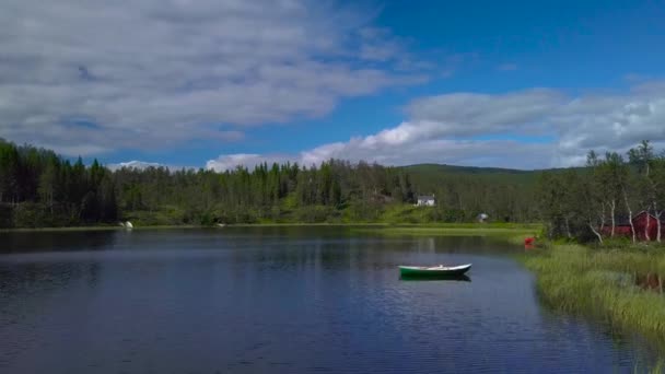 Letecký pohled na krásnou přírodu Norsko — Stock video