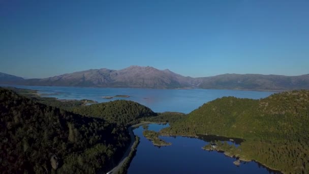 Vista aérea de la hermosa naturaleza Noruega — Vídeo de stock