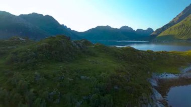 Fiyordun Üzerinden Uçuş