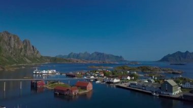 Norveç 'teki Hamnoy şehrinin havadan görüntüsü