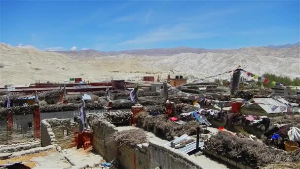 Lo Mantang is the capital of the kingdom of Mustang — Stock Video