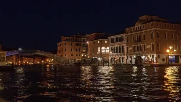 Venetië canal Grande bij nacht — Stockvideo