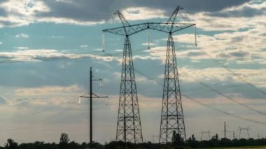 Elektrik direkleri ve hareketli bulutlar