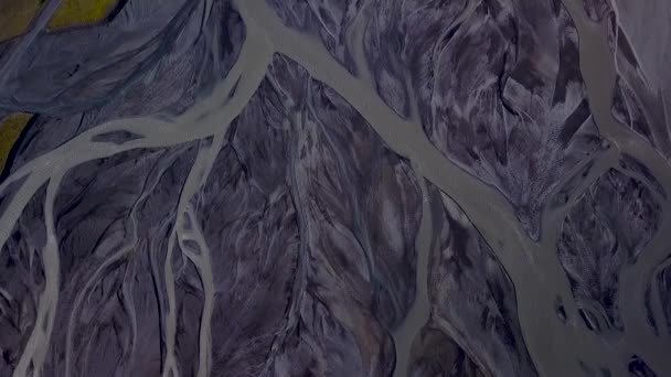 Uitzicht vanuit de lucht op de gletsjerrivier in IJsland — Stockvideo