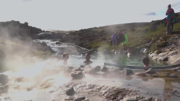 Геотермальный бассейн Гверавеллира — стоковое видео