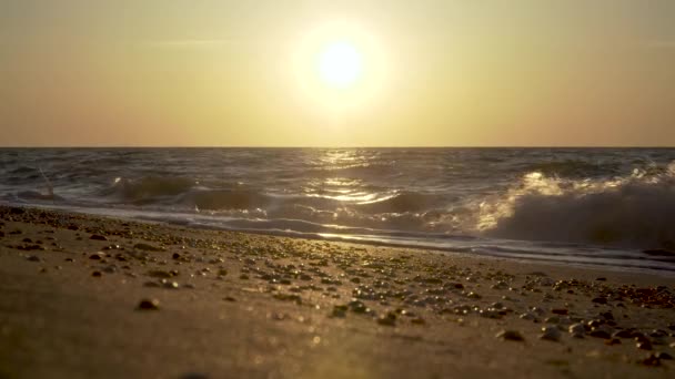 Piękny zachód słońca nad morzem — Wideo stockowe