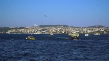 Boğaz 'da gemi trafiği