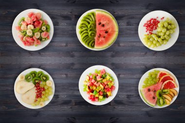 sağlıklı gıda. meyve salataları masanın üzerinde. Vegan gıda