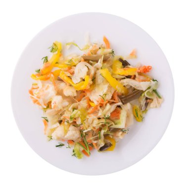  beyaz bir arka plan üzerinde izole bir plaka üzerinde Marine sebze. deniz ürünleri, lahana, maydanoz, biber bir plaka üstten görünüm üzerinde