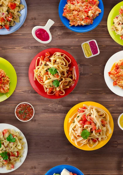 Pasta Vegetables Sauce Table Spaghetti Plate Mediterranean Food — Stock Photo, Image
