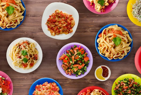 Pasta Vegetables Sauce Table Spaghetti Plate Mediterranean Food — Stock Photo, Image