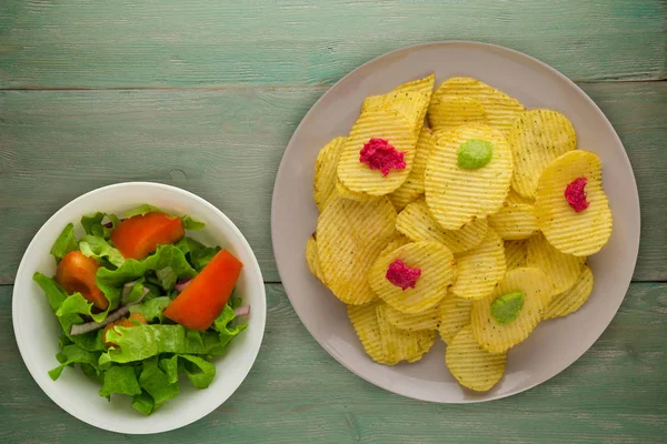 Potato Chips Plate Chips Wooden Background — Stock Photo, Image