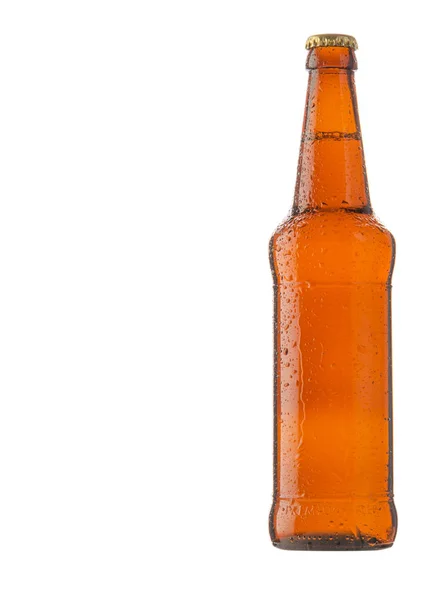 Frasco de cerveja isolado sobre fundo branco. Frasco de cerveja com wate — Fotografia de Stock