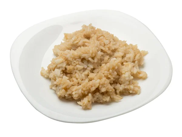 Arroz en salsa de soja aislado sobre fondo blanco. arroz en salsa de soja en un plato vista superior — Foto de Stock