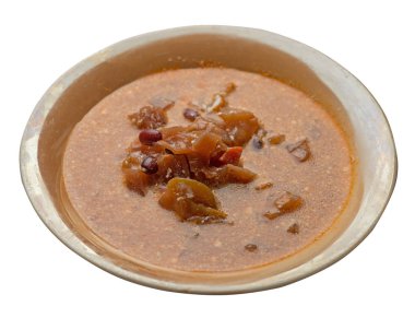 borscht çorbası beyaz bir arka plan üzerinde izole. tabakta borscht çorbası