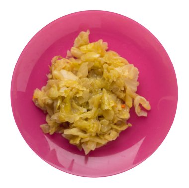 Beyaz arka planda izole plaka kızarmış lahana. Lahana 