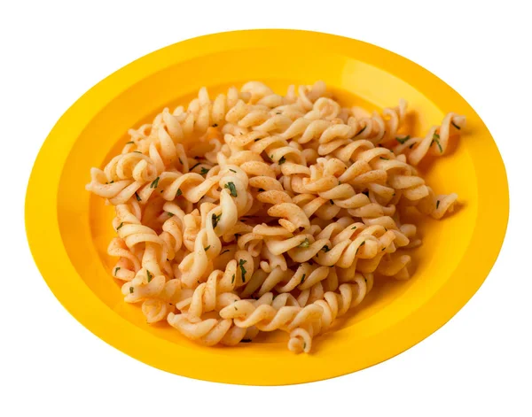 Макароны на тарелке изолированы на белом фоне. pasta in tomato s — стоковое фото