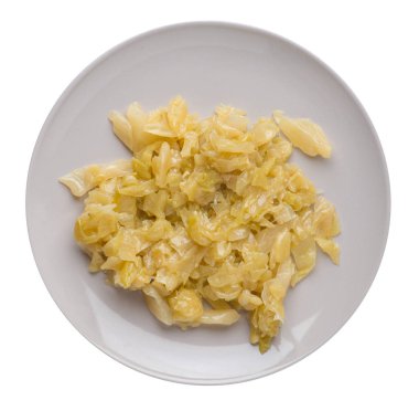 Beyaz arka planda izole plaka kızarmış lahana. Lahana 