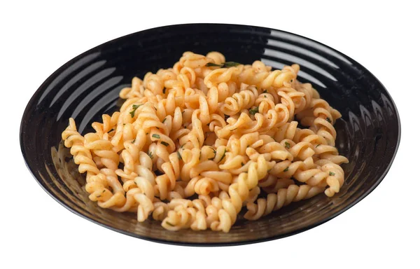 Макароны на тарелке изолированы на белом фоне. pasta in tomato s — стоковое фото
