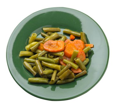 beyaz arka planda izole bir tabaktabak ta sarımsak ve havuç ile yeşil fasulye.havuç üst görünümü ile yeşil fasulye. sağlıklı gıda