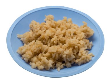  soya soslu pirinç beyaz arka plan üzerinde izole. bir tabak üst görünümünde soya soslu pirinç