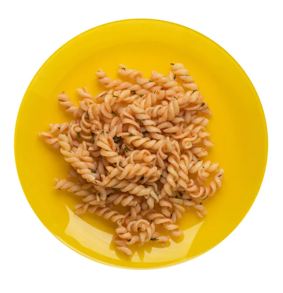 Макарони на тарілці ізольовані на білому тлі. макарони в томатному соусі з кропом . — стокове фото