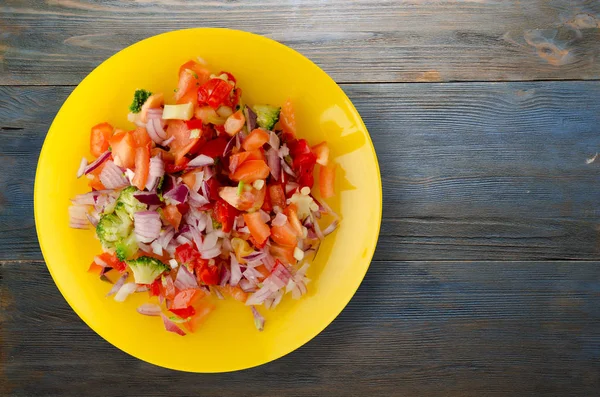 vegan gıda. sebze salatası