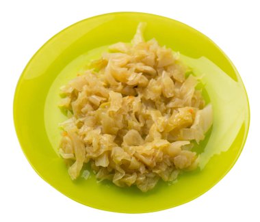 Beyaz arka planda izole plaka kızarmış lahana. Lahana 