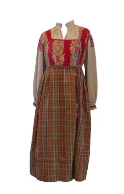 Flax vishivanka 'dan yapılmış klasik kadın kıyafetleri.