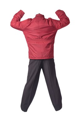 Beyaz arka planda, kırmızı ceketli ve siyah pantolonlu erkekler. Erkek sonbahar kıyafetleri.