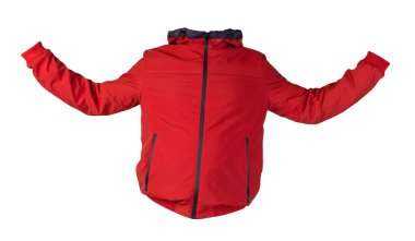 Beyaz arka planda izole edilmiş kapüşonlu fermuarlı kırmızı erkek ceketi. Rüzgarlık ceketi. Sıradan stil