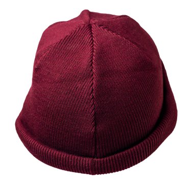 Rıhtım koyu kırmızı örgü şapka beyaz arka planda izole. Modaya uygun rapçi şapkası. Balıkçı.