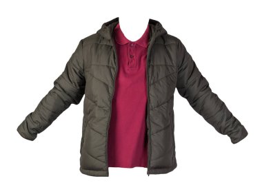 Erkekler koyu kırmızı tişört ve Hakki ceket fermuarı beyaz arka planda izole edilmiş. Günlük kıyafetler.