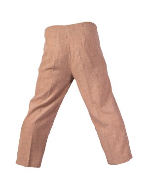 Kadınlar beyaz arka planda izole edilmiş açık kahverengi pantolonlar giyerler.