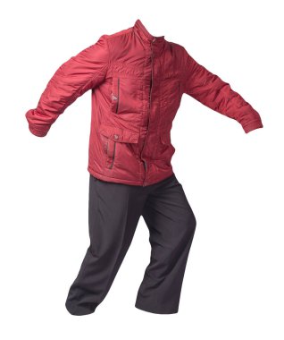 Beyaz arka planda, kırmızı ceketli ve siyah pantolonlu erkekler. Erkek sonbahar kıyafetleri.