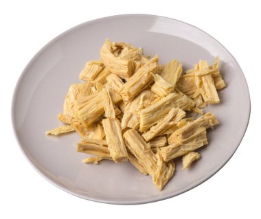 Beyaz arka planda soyalı kuşkonmaz eriştesi. Sağlıklı yemek. Asya yemekleri. Soyalı kuşkonmaz, erişteli erişte..