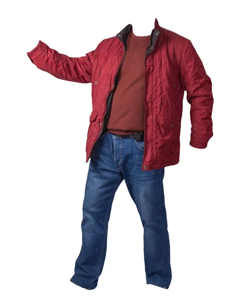 Rote Jacke Mit Reißverschluss Dunkelroter Pullover Und Blaue Jeans Auf — Stockfoto