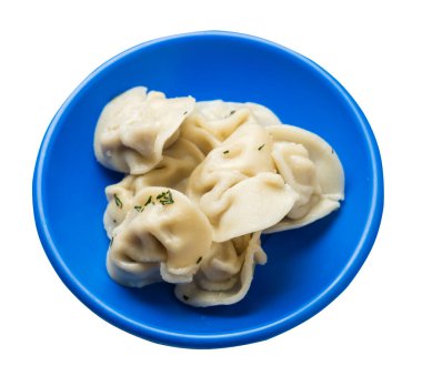 Beyaz arka planda izole edilmiş hamur köfteleri. Haşlanmış hamur köfteleri. Dil ile üst görünüm.