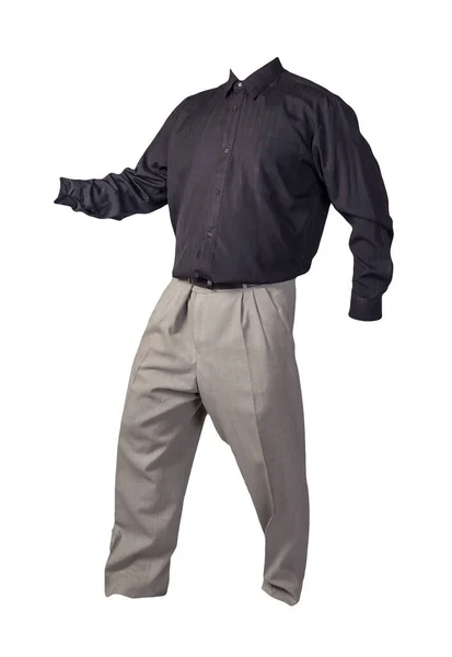男性用の黒いシャツと薄いグレーのパンツが白地に隔離されてる ファッションウェア — ストック写真