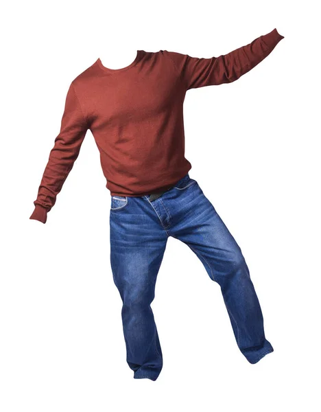 남성의 빨간색 스웨터와 청바지는 바탕에 분리되어 — 스톡 사진