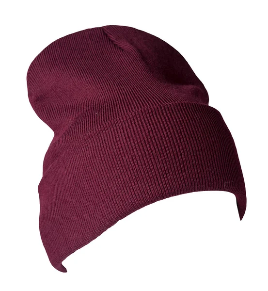 Örülmüş burgudy şapka, beyaz bir arka planda izole edilmiş. Sıradan bir tarz için moda şapka aksesuarı.