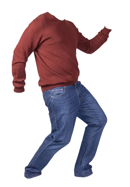Erkekler Koyu Kırmızı Kazak Mavi Kot Pantolon Beyaz Arka Planda — Stok fotoğraf