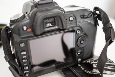 Dslr fotoğraf makinesinin arka kısmı