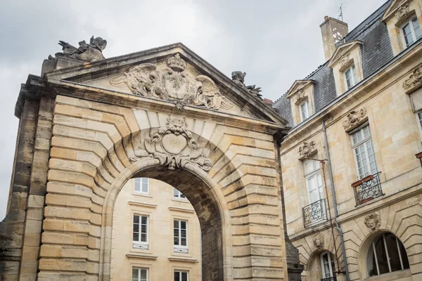 Bordeaux Dijeaux Kapısı