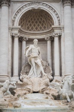Neptün Roma'da güzel Trevi Çeşmesi