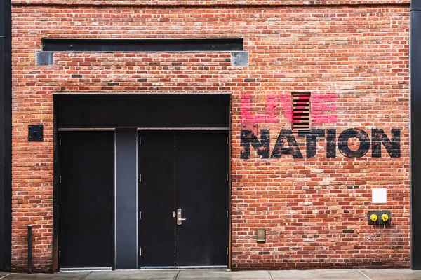 Live Nation Building in Chelsea naast de high line — Stockfoto