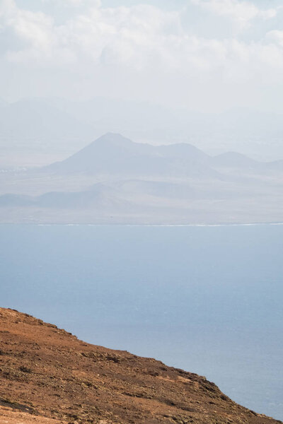 Вид на Ла Грасиа из Лароте
