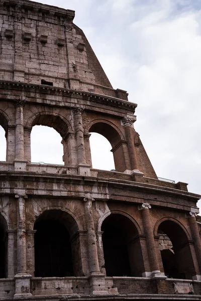Недостающие Арки Огромного Колизея Риме Италия — стоковое фото