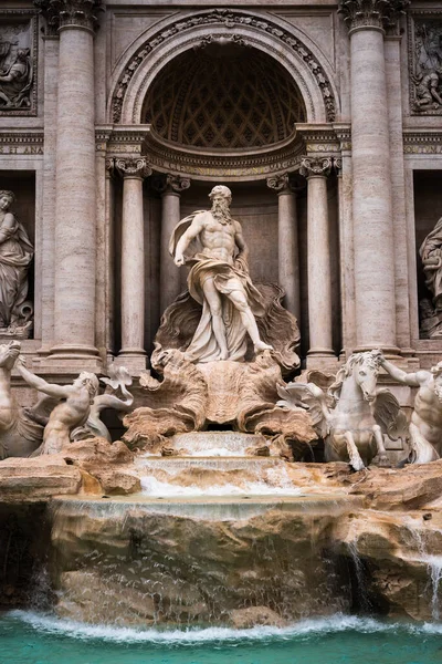 Estátua Icônica Netuno Famosa Fonte Trevi Roma Itália — Fotografia de Stock